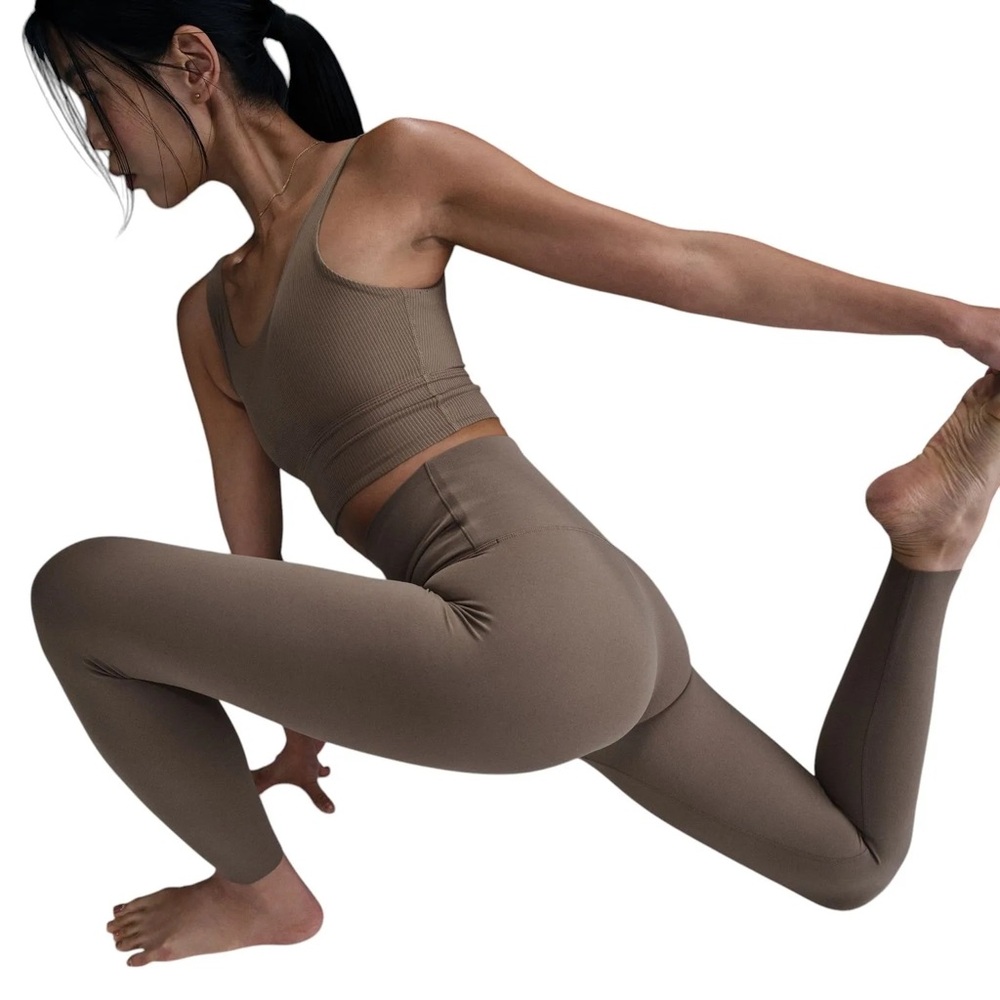 Nike 7/8 Length Leggings - Picture 3 of 4